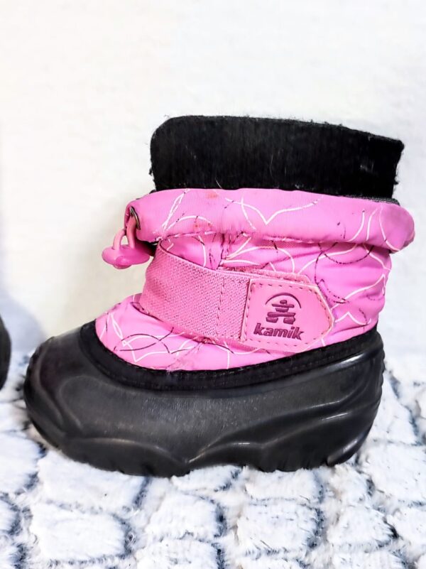 Bota Kamik, Niña, Talla 24, Negro/Rosado - Imagen 2