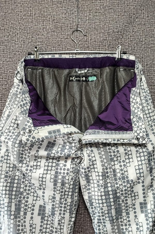 Pantalón Under Armour, Unisex, Talla XL, Estampado Crudo - Imagen 2